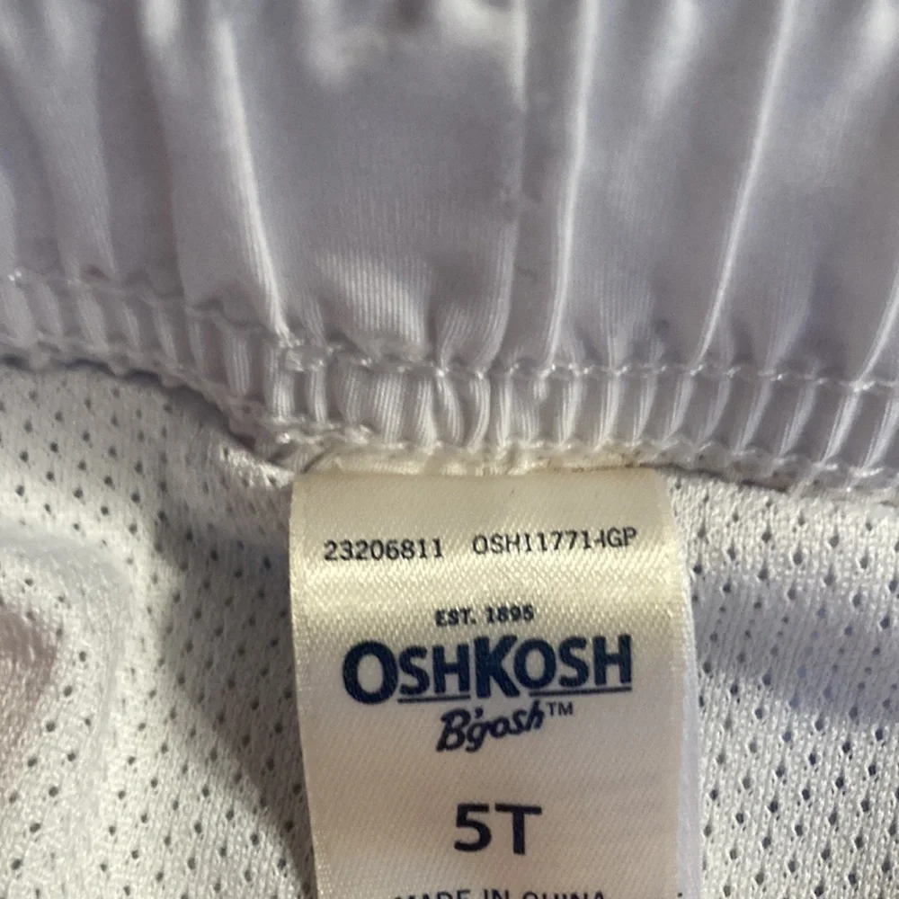 OSHKOSH B’GOSH Boys Swim Short - size 5